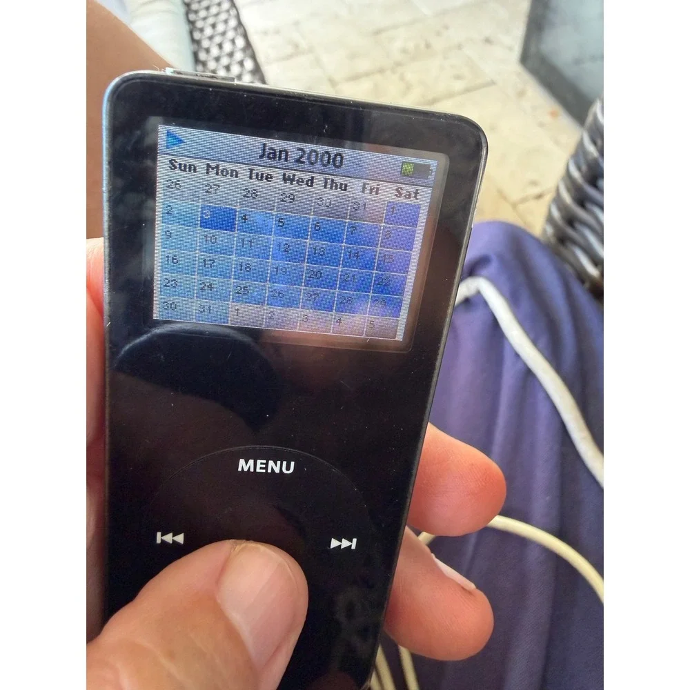 Apple iPod Nano 1st Gen 2GB Black A1137 Vintage Digital Music Player MP3 Click